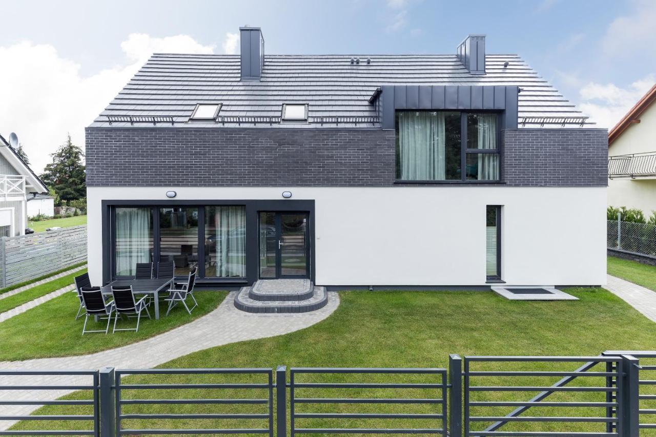 Underground Apartment In A Lux Holiday House Posejdon By Renters Prestige Kołczewo Exterior foto